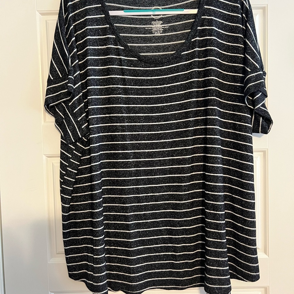Maurices Black and White Oversized Boxy T-Shirt